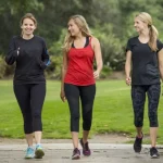 10 tūkstoši soļu dienā — cik daudz kaloriju tās sadedzina un vai tās palīdz zaudēt svaru? 10-tukstosi-solu-diena-cik-daudz-kaloriju-tas-sadedzina-un.webp.webp